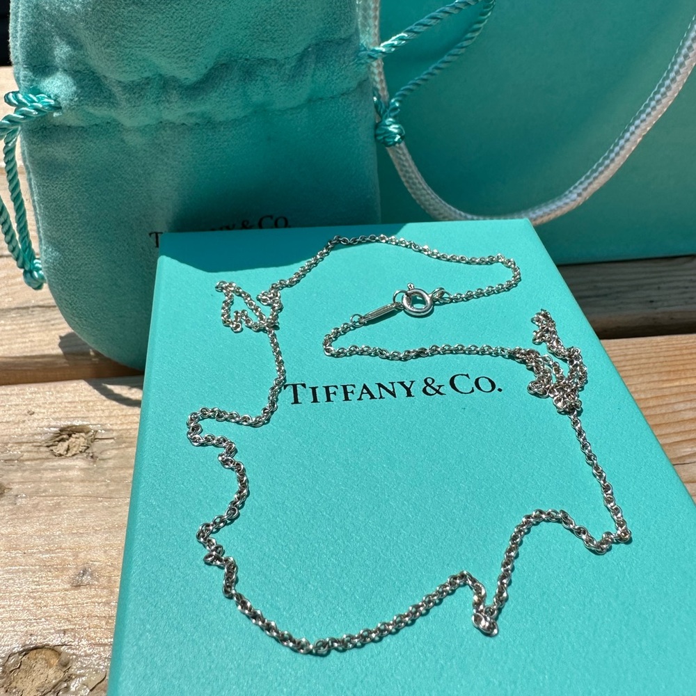 Like New Tiffany & Co Sterling Silver Chain